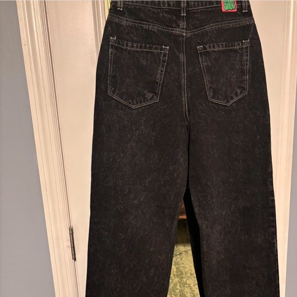 Empyre - Picture 3 of 3